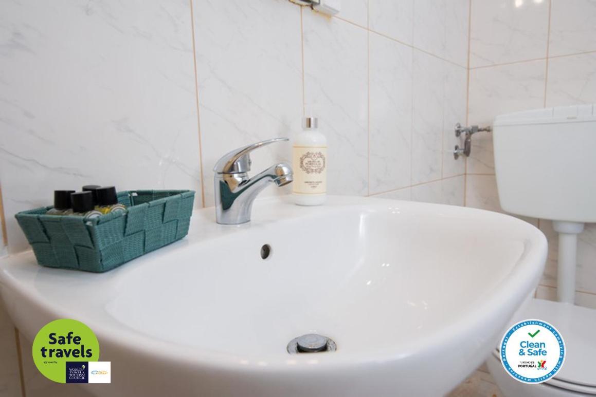 Lena'S Beach House By Hellovacations Albufeira Eksteriør bilde
