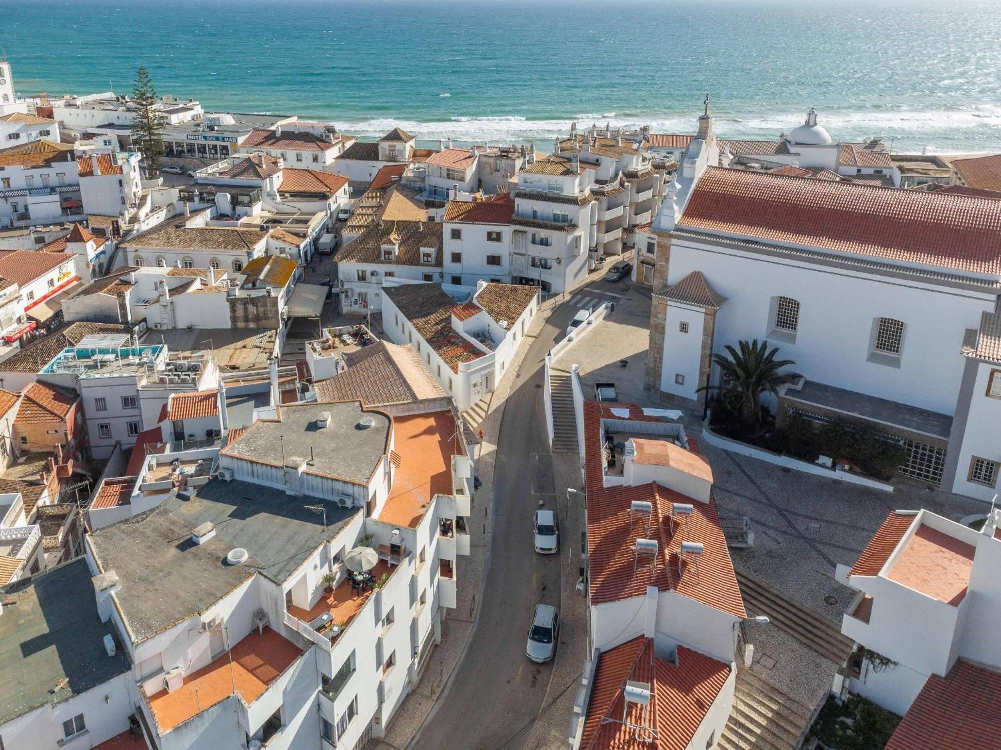 Lena'S Beach House By Hellovacations Albufeira Eksteriør bilde