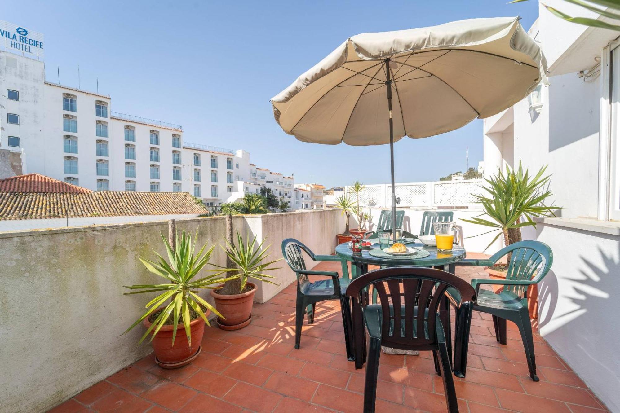 Lena'S Beach House By Hellovacations Albufeira Eksteriør bilde